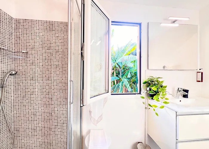 Casa Rosa, * Rapallo