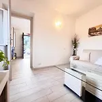 Casa Rosa, * Rapallo
