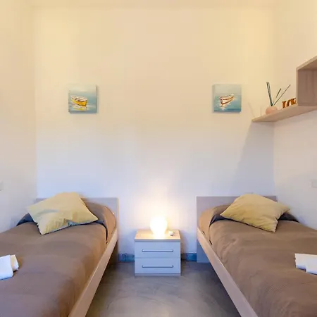Casa Rosa, * ラッパロ