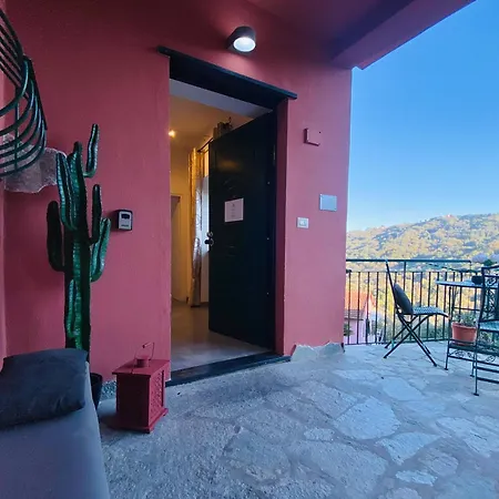 Casa Rosa, ラッパロ