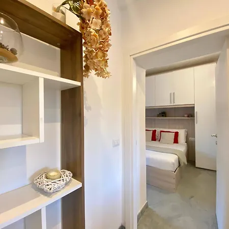 Casa Rosa, Peaceful Surrounded By Greenery With Free Parking, Wifi & Air Conditioning דירה *