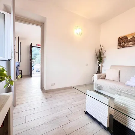 Casa Rosa, * ラッパロ